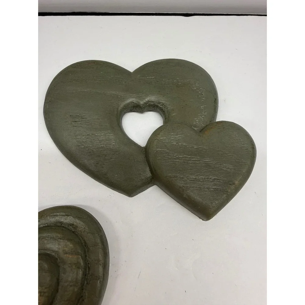 Vintage Syroco Heart Wall Plaques Set of 2 Faux Wood Sage Green 1976 1977 USA